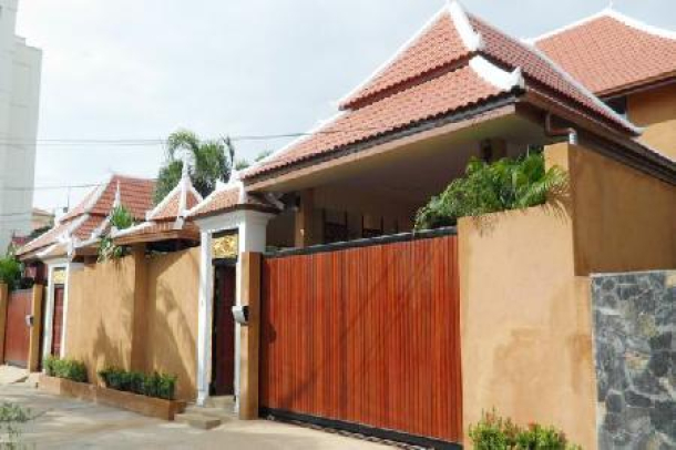 Three Houses Ready For Sale Now!!! - Jomtien-2