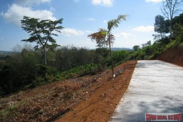 Last Plot Remianing of Land For Sale with Mountain Views at Bang Pae-3