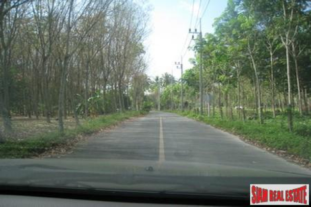 Last Plot Remianing of Land For Sale with Mountain Views at Bang Pae-9