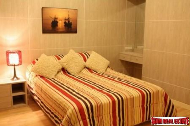 Baan Sathorn Chaophraya | Two Bedroom, Two Bathroom Condo for Rent, High Floor & Great View of Chao Phraya River-5