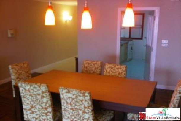 Large Two Bedroom Condominium Available For Rent In Pratumnak Area Of Pattaya-9
