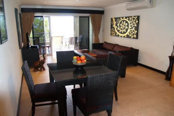 Large Two Bedroom Condominium Available For Sale In Pratumnak Area Of Pattaya-5