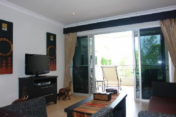 Large Two Bedroom Condominium Available For Rent In Pratumnak Area Of Pattaya-4