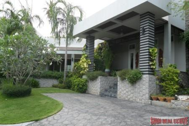 Modern Two Bedroom House for Sale at Chalong-1