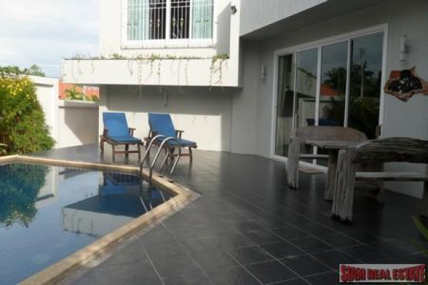 Modern Two Bedroom House for Sale at Chalong-2