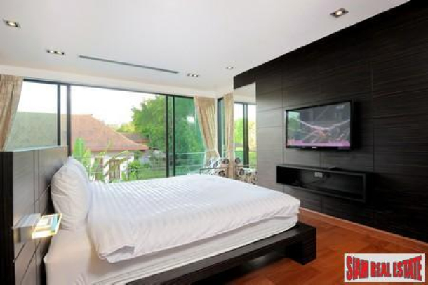 Villa For Rent with a Large Garden and Swimming Pool-12