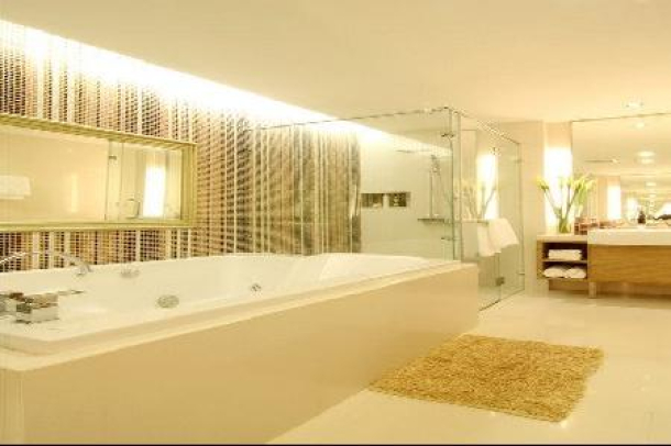 2 bedroom Luxurious Property Enjoying Glorious and Forever Guaranteed Sea Views - North Pattaya!-5