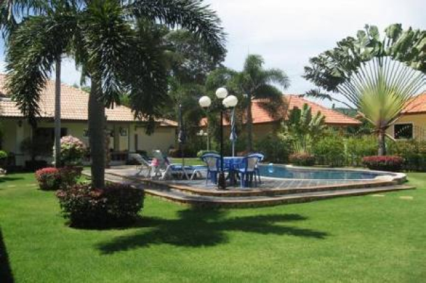 Villa For Rent with a Large Garden and Swimming Pool-4