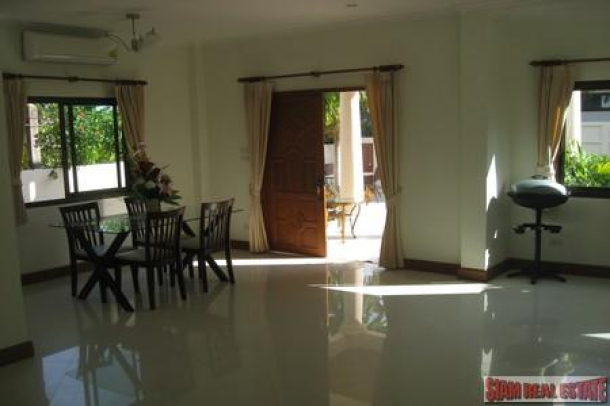 Large Modern House with a Private Swimming Pool Available to Rent at Chalong-5