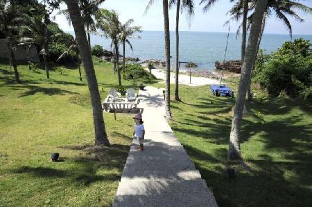 Calm Down, Relax And Soak Up The View From This Stunning Property - Pattaya-2