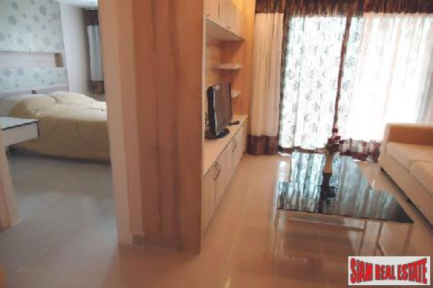 Immaculate 2 Bedroom, 2 Bathroom Condominium Available in South Pattaya-8