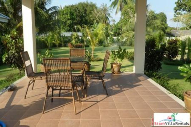 Stunning 4 Bedroom Villa with private 20 meter Pool on 1.5 rai Land in Rawai for Rent-12