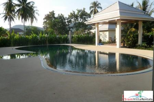 Stunning 4 Bedroom Villa with private 20 meter Pool on 1.5 rai Land in Rawai for Rent-14