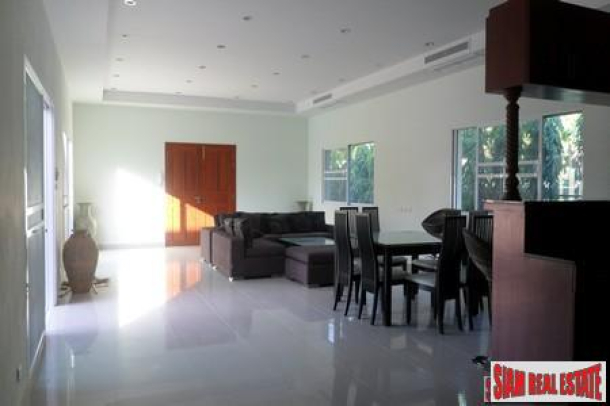 Beautiful Four Bedroom House with Swimming Pool For Sale at Rawai-15