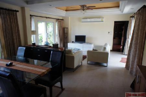 Pool Villa with Three Bedrooms For Rent at Rawai-4
