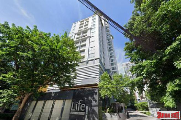 Life @ Sathorn 10 | Lovely 2 bedroom, 2 bathroom Fully Furnished Condo for Rent on 11th floor-1