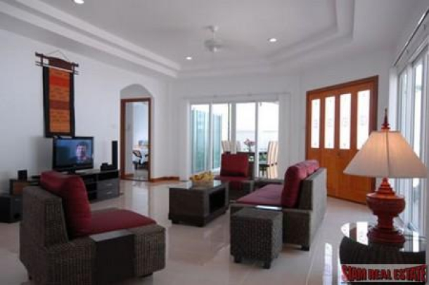 Tamarind Villas | Classy Four Bedroom House with Private Swimming Pool For Long Term Rent at Chalong-6