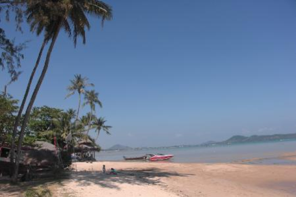New Chic and Contemporary Townhomes Directly on the Beach For Sale at Rawai-10