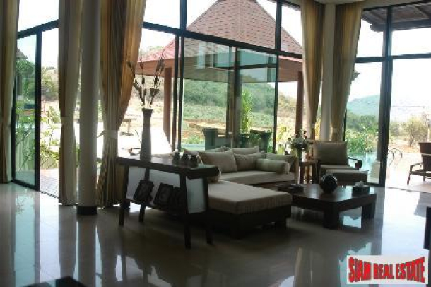 Three Bedroom Modern Pool Villa at Nai Harn For Rent-15