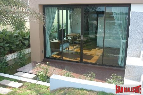 Three Bedroom Modern Pool Villa at Nai Harn For Rent-17