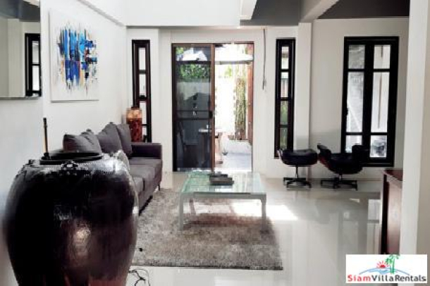 Semi-Detached Townhouse with Two Bedrooms For Rent at Chalong-5
