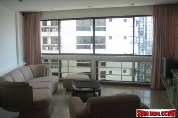 Exquisite 3 bedrooms, 3 bathrooms condominium for Rent, on the 27th floor at President Park (Oak Tower), Sukhumvit24, Phrompong Skytrain Station.-3