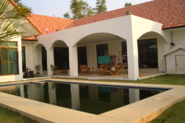 Five Bedroom House For Sale - Pattaya-2