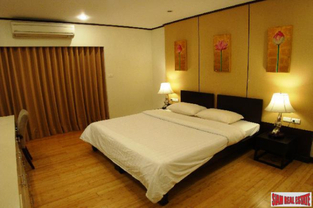 Saranjai Condominium |  Impressive 3 Bedroom Sukhumvit Condo with Scenic Roof Garden-10
