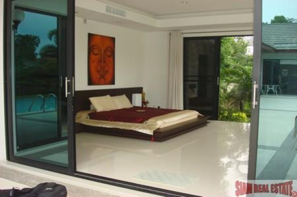 Prestigious Four Bedroom Villa with Large Garden and Pool at Rawai, Phuket-6
