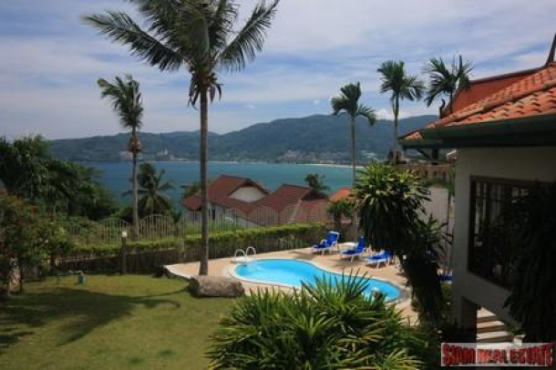 Spacious 3 Bedroom House with Pool and Seaviews in Patong-1