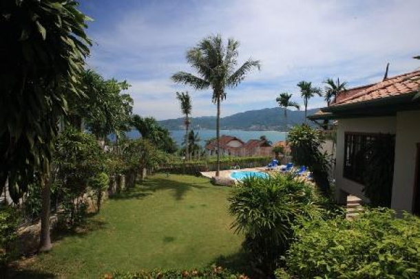 Spacious 3 Bedroom House with Pool and Seaviews in Patong-10
