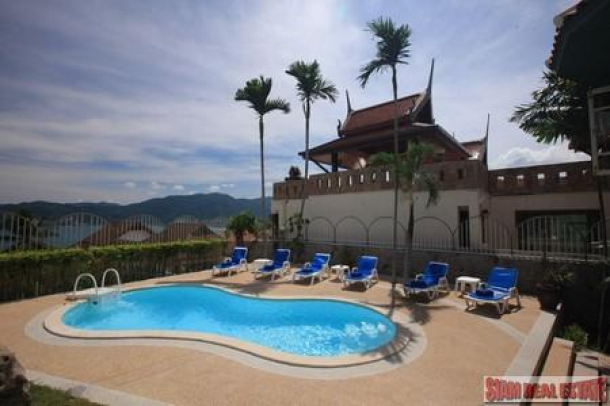 Spacious 3 Bedroom House with Pool and Seaviews in Patong-2