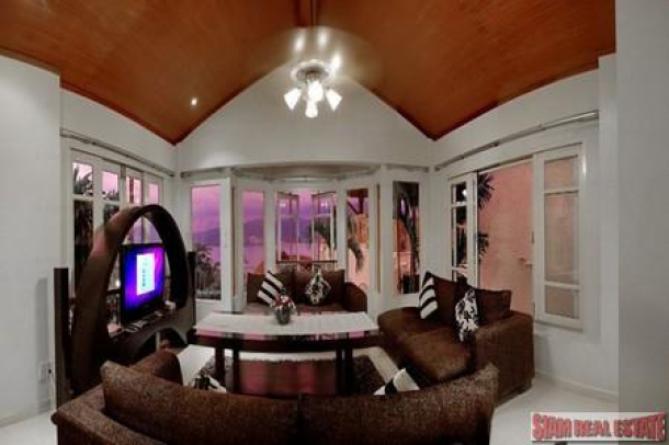 Spacious 3 Bedroom House with Pool and Seaviews in Patong-4