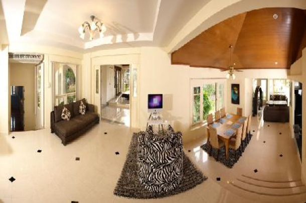Spacious 3 Bedroom House with Pool and Seaviews in Patong-8