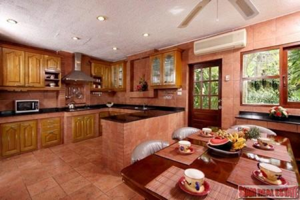 Peaceful 3 bedroom Thai Style Pool Villa in Patong-3