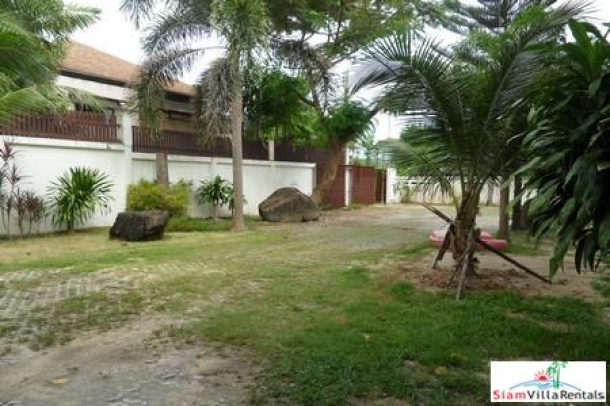 Renovated Large Four to Five Bedroom House with Pool in Rawai-17