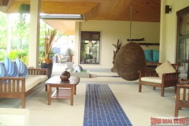 Tropical 3 Bedroom Pool Villa in Nai Harn-2