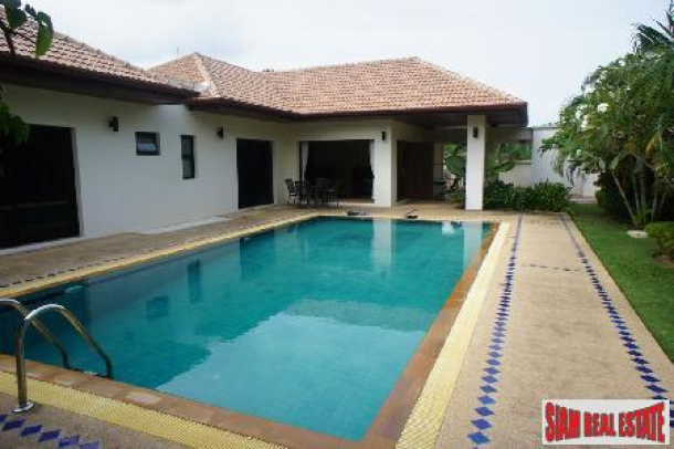 Thai Balinese Style 4 Bedroom Villa with Pool in Thalang-14