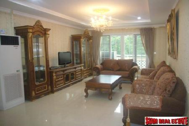 Sukhumvit 53, Spacious 2 Bedrooms 154 sq.m., fully furnished Apartment, pretty closed to Thong lo sky train.-1