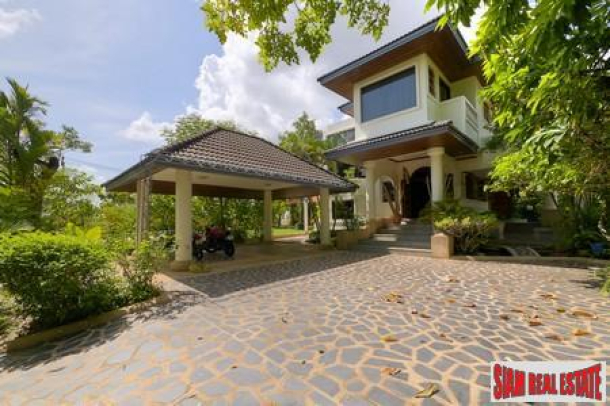 Grand Five Bedroom Family Home with Pool for Rent in Cherng Talay-18