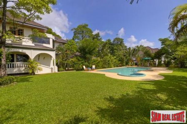 Baan Prangthong | Amazing Five Bedroom Pool Villa for Sale in Chalong-3
