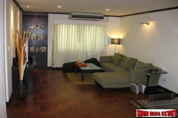 Fully furnished 2 Bedrooms, 2 Bathrooms condo for sale at Liberty Park II, Sukhumvit 11-2