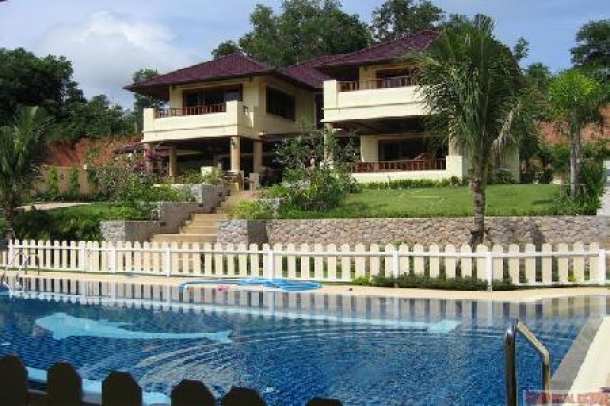 Large 5 Bed Villa at Phuket Country Club, Kathu-1
