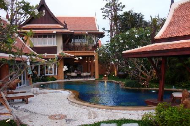 Thai-Balinese Property - Out Of This World - Na Jomtien-3
