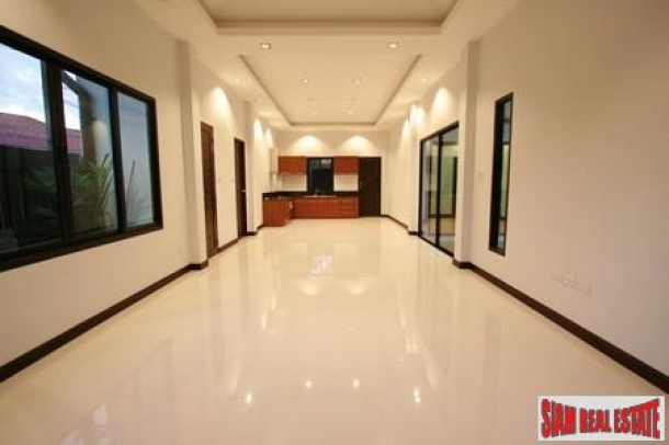 Brand New 3 Bedroom House with Pool in Chalong-4