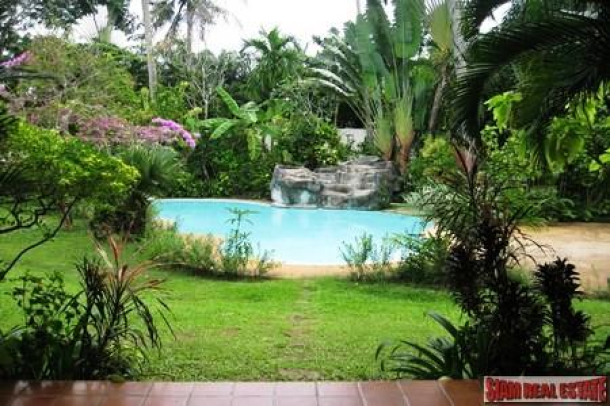 Thai Style Holiday Villa with 5 Bedrooms in Nai Harn-4