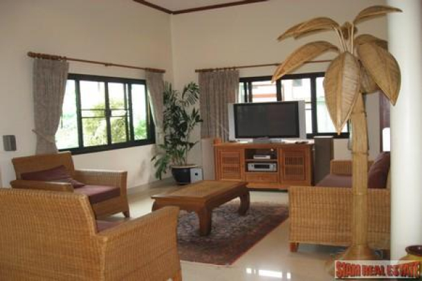 Spacious 4 Bedroom House with Private Pool in Rawai-4