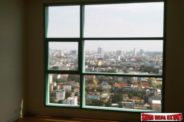 Gorgeous view of Chaophraya River and Saphan Taksin view from 24th floor, two bedrooms, two bathrooms condo for Sale, close to Bangkok Central Pier, and Skytrain - Saphan Taksin Station-4