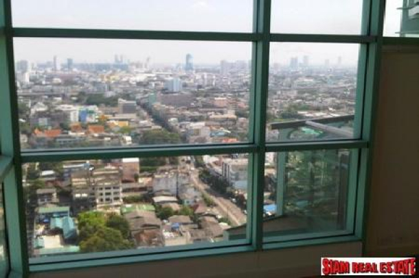 Gorgeous view of Chaophraya River and Saphan Taksin view from 24th floor, Two bedrooms, Two bathrooms Condo for Sale, Close to Bangkok central pier, and Skytrain - Saphan Taksin Station-7