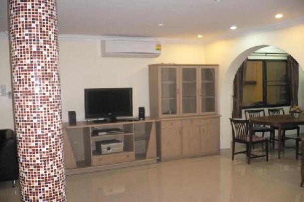 Two Storey Four Bedroom House with Pool in the Heart of Pattaya-4